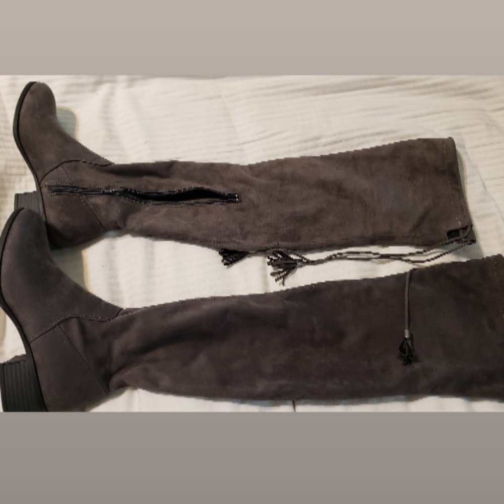 Over knee boots - Picture 2 of 5